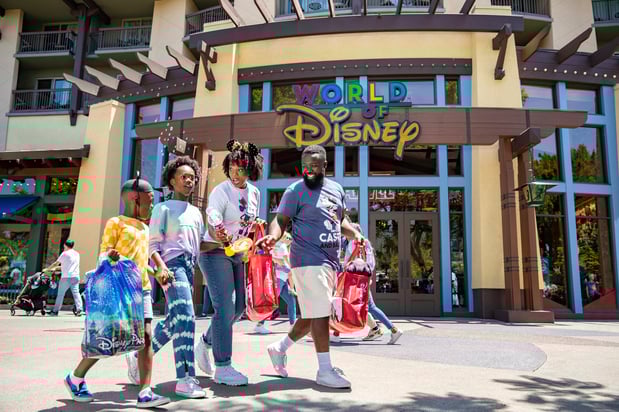 Images Holiday Inn & Suites Anaheim (1 Blk/Disneyland®) by IHG