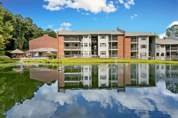 Images Franklin Woods Apartments