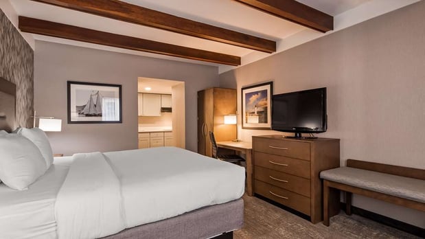 Images Best Western Plus Portsmouth Hotel and Suites