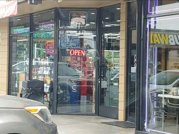 Images CoinFlip Bitcoin ATM - Saticoy Smoke Shop (Los Angeles)