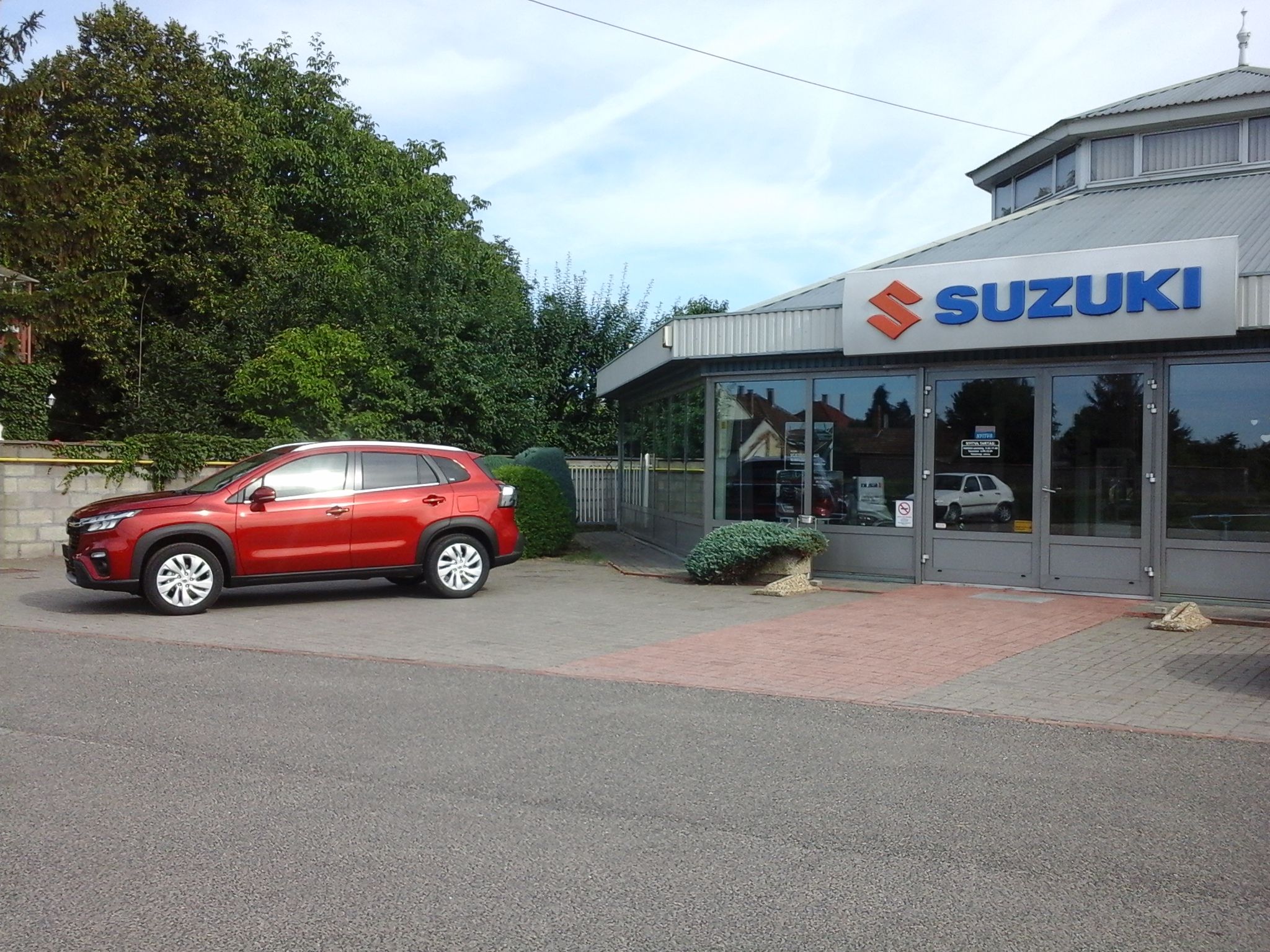 Images Suzuki Molnár Autóház