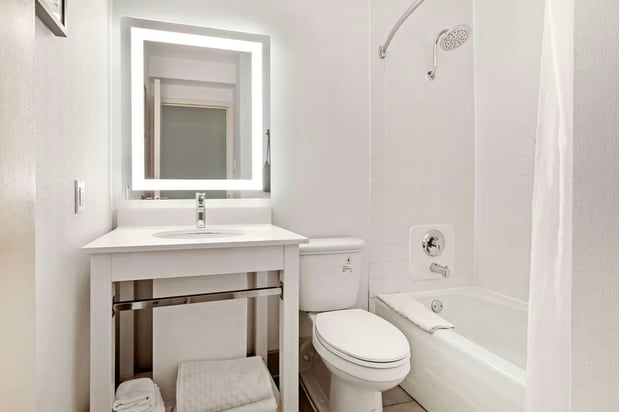 Images Best Western Plus Kansas City Sports Complex Hotel