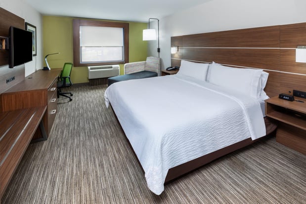 Images Holiday Inn Express & Suites Lafayette-South by IHG