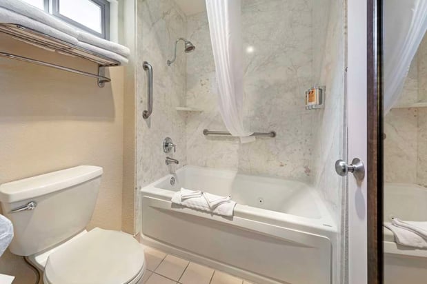 Images Best Western Plus Black Oak