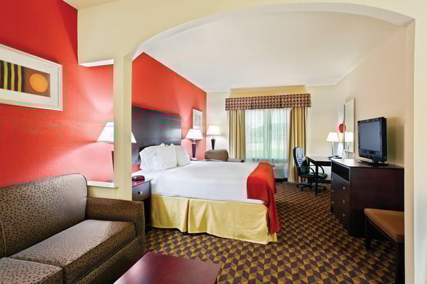 Images Holiday Inn Express & Suites Malvern by IHG