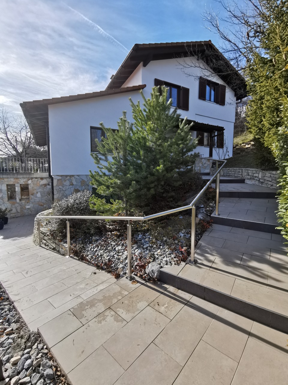 Bilder Meviplex Sarl