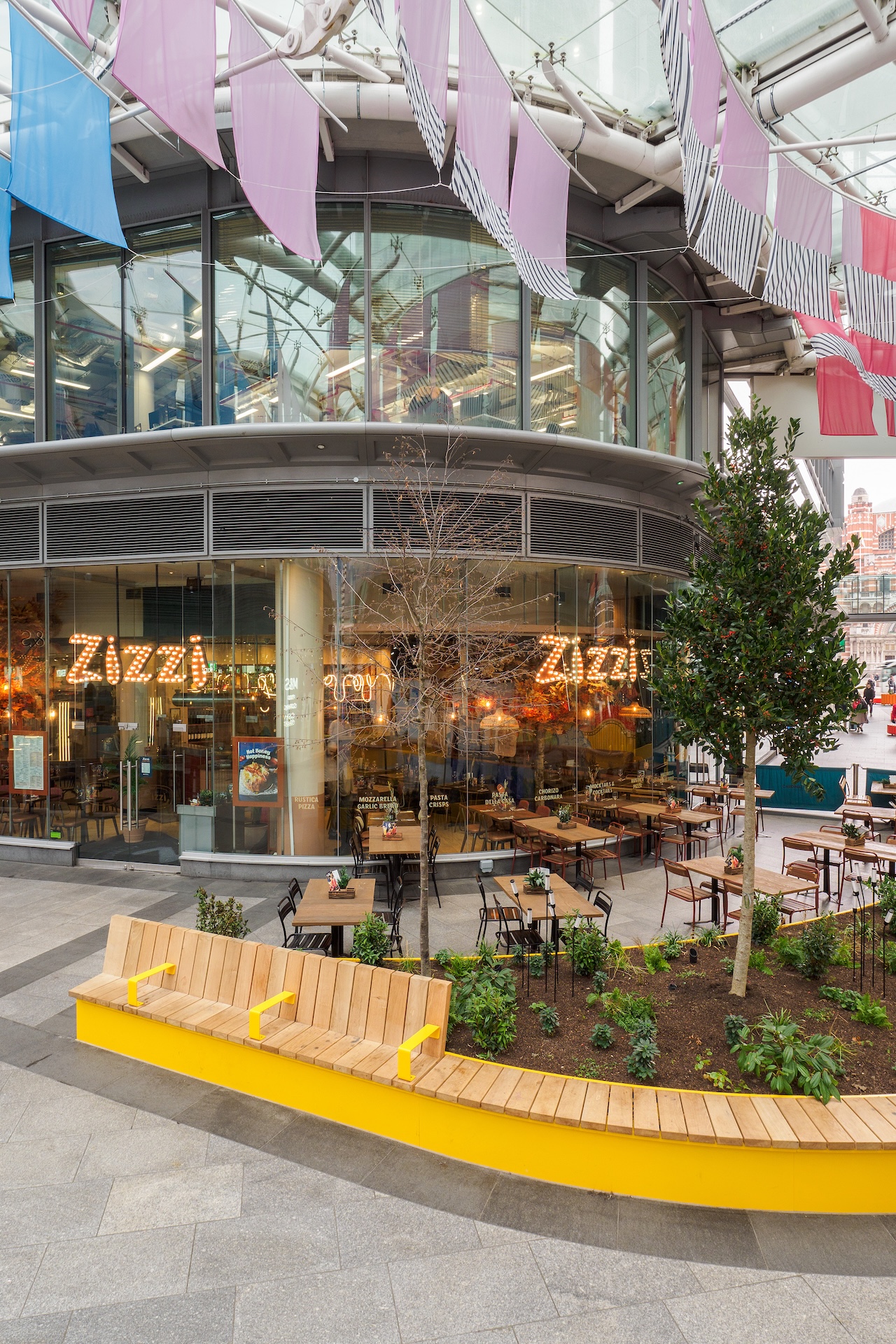 Zizzi - Victoria
