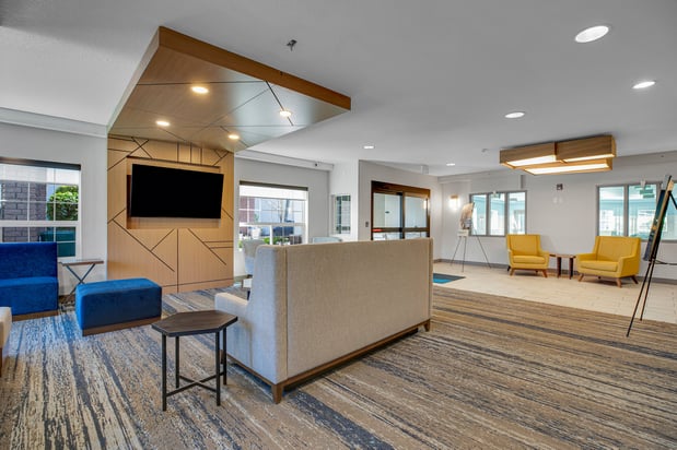 Images Holiday Inn Express & Suites Portland-Jantzen Beach by IHG