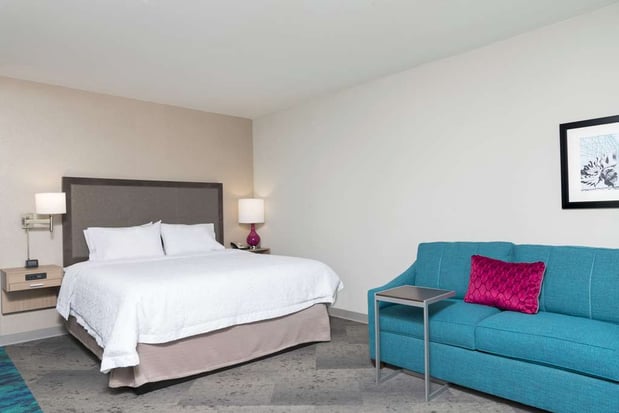 Images Hampton Inn & Suites Chicago Schaumburg