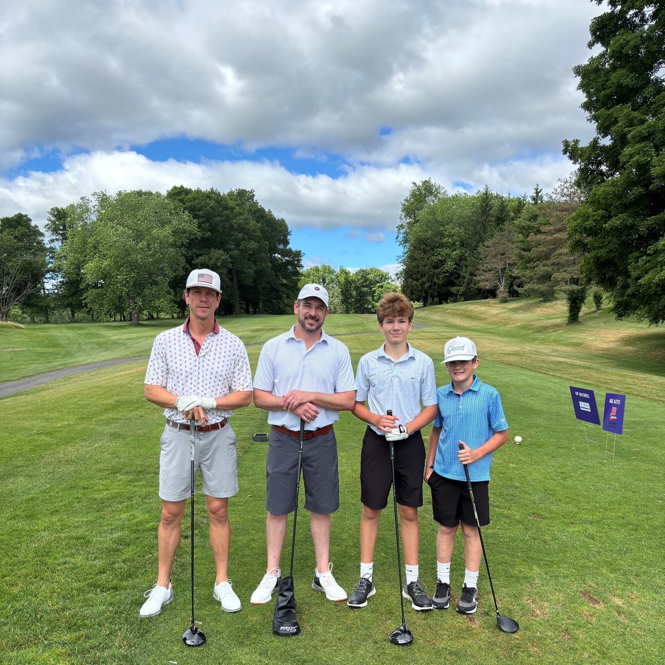 The Craig Tracz Insurance team out on the golf course ready to give you a free insurance quote!
