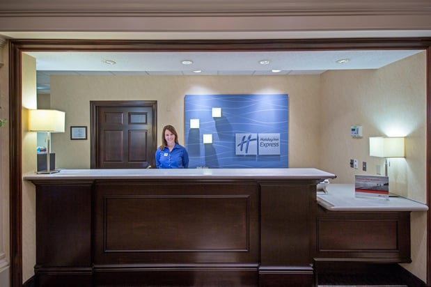 Images Holiday Inn Express & Suites Youngstown N (Warren/Niles) by IHG