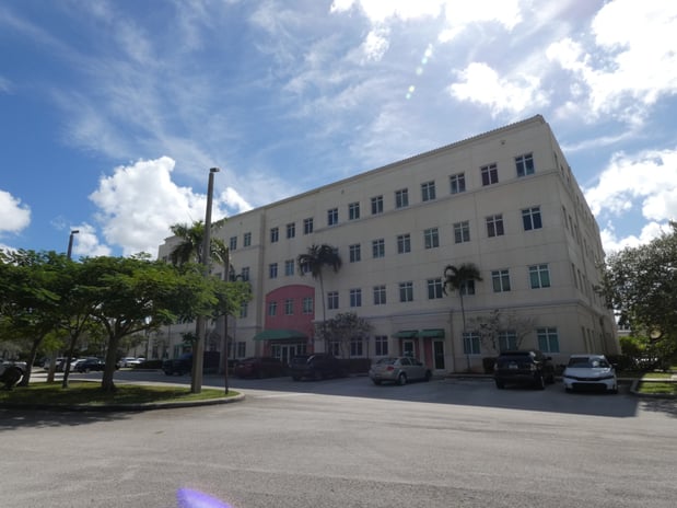 Images QC Kinetix (Pembroke Pines)