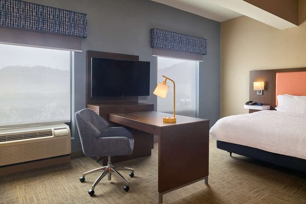 Images Hampton Inn & Suites Providence/Smithfield