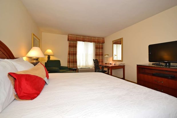 Images Hilton Garden Inn Tulsa Airport