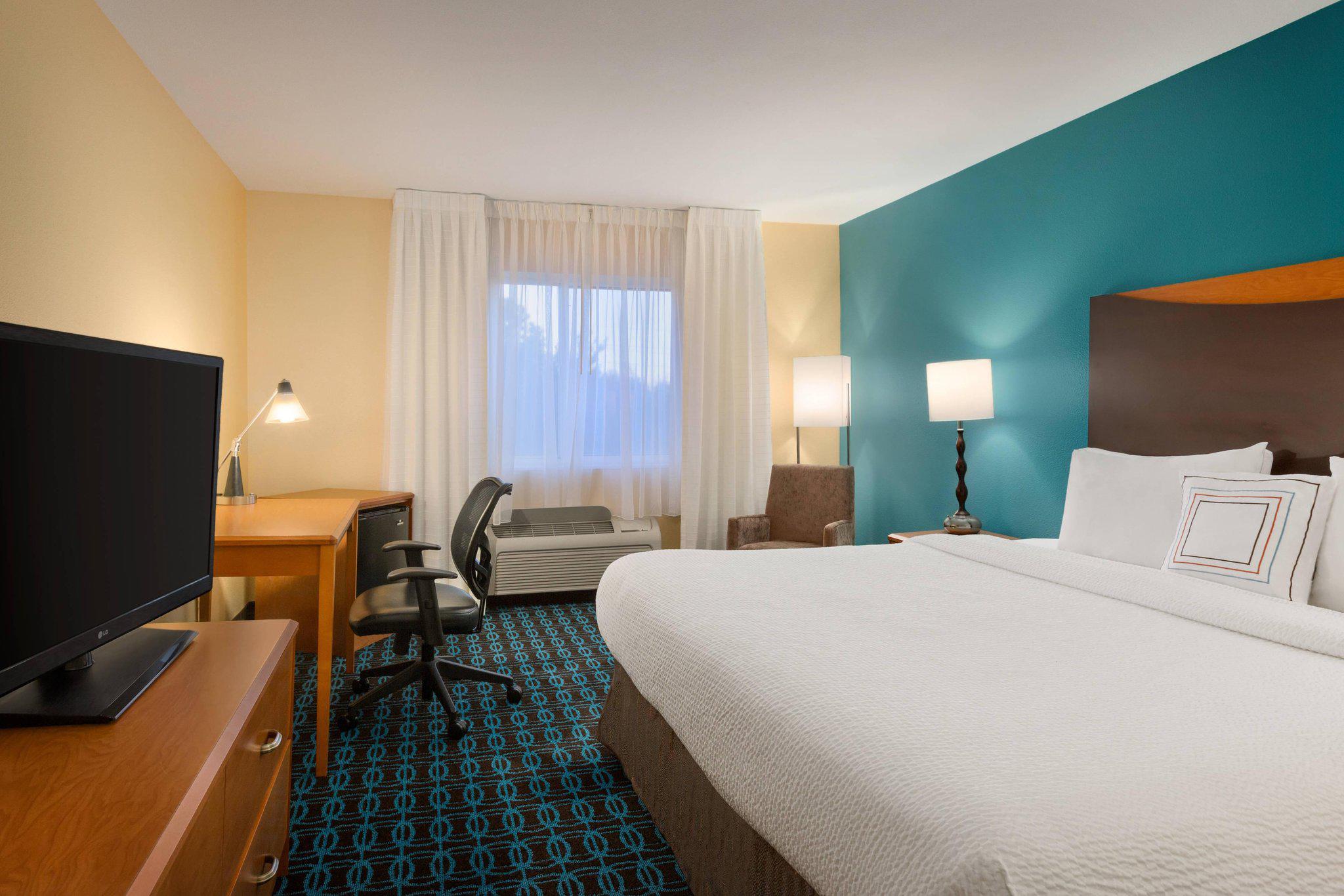 Fairfield Inn & Suites by Marriott Houston North/Cypress Station Photo