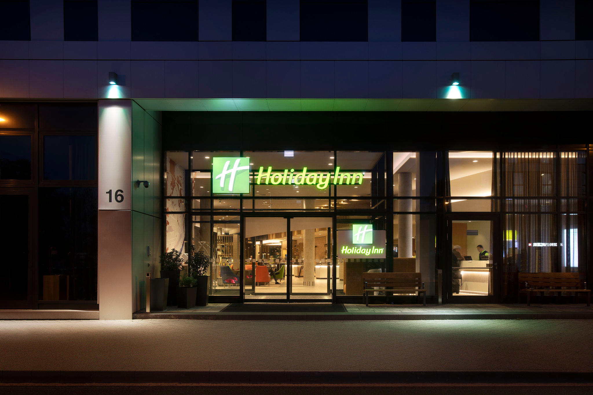 Holiday Inn Frankfurt Airport, an IHG Hotel Frankfurt 069 87407950