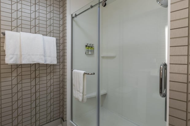 Images Holiday Inn Express & Suites Gainesville - Lake Lanier Area by IHG
