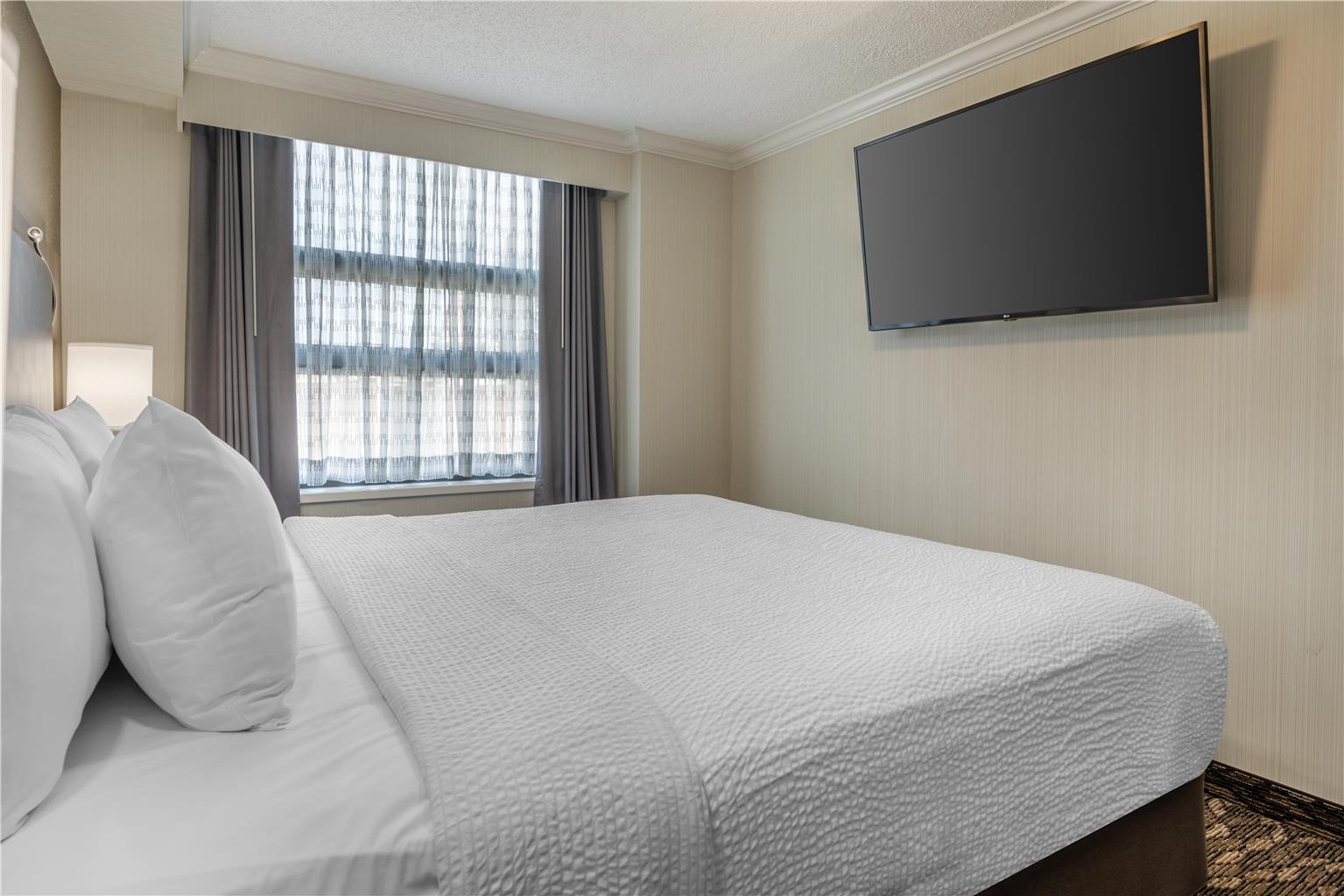 Images Best Western Plus Carlton Plaza Hotel