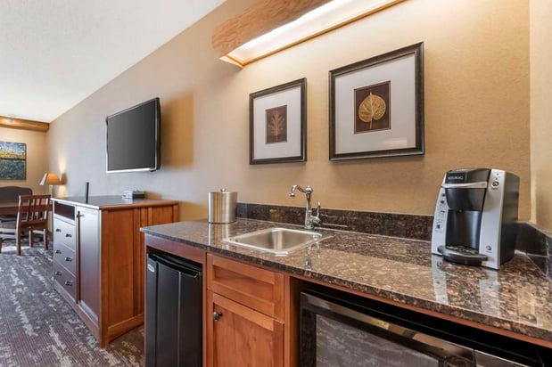 Images Best Western Premier The Lodge on Lake Detroit