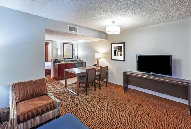 Images Embassy Suites by Hilton Dallas Market Center