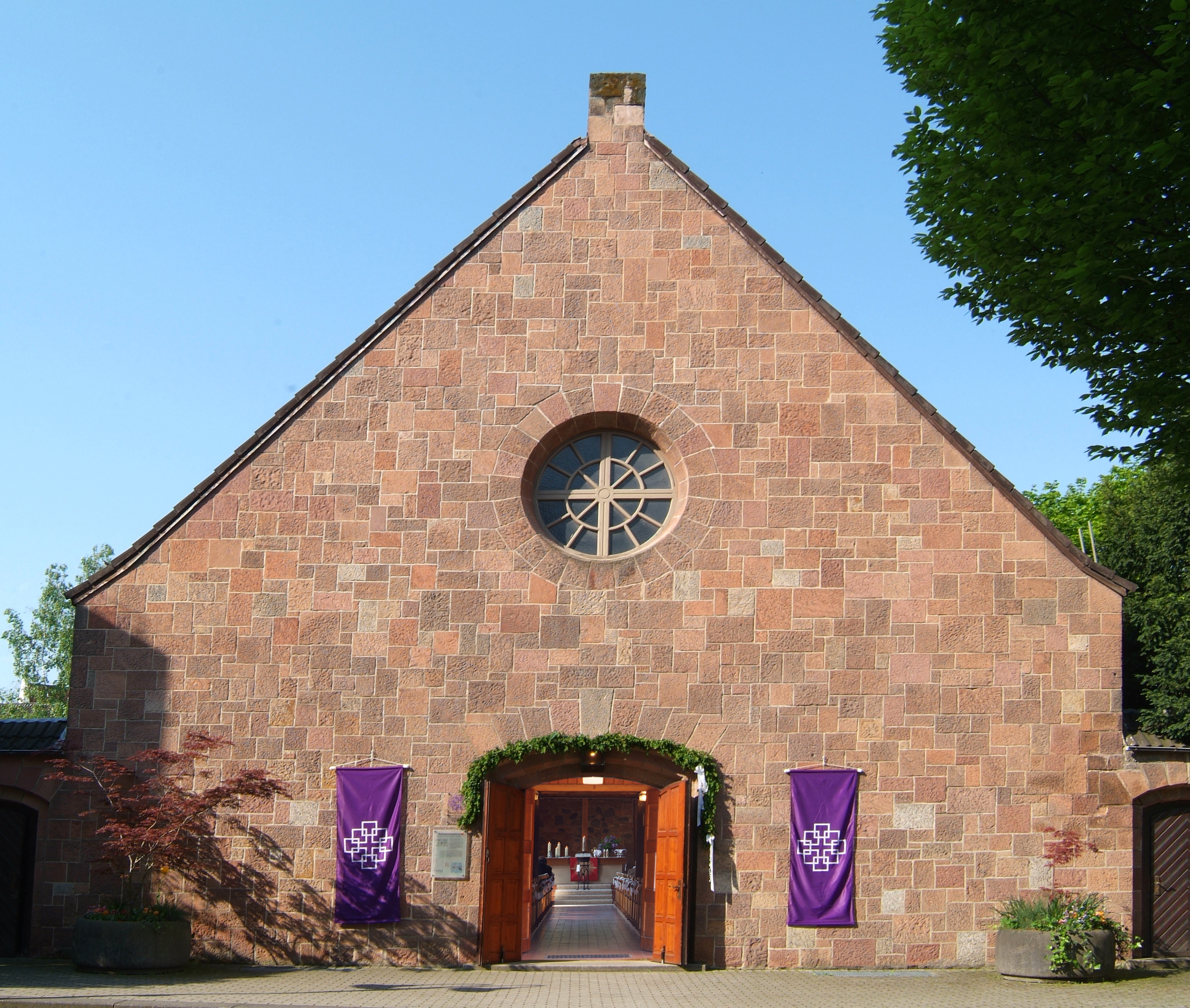 Bild 1 Evangelische Pankratiuskapelle  - Evangelische Pankratiusgemeinde Gießen in Gießen