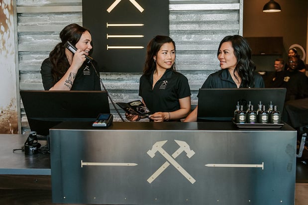 Images Hammer & Nails - Winter Garden