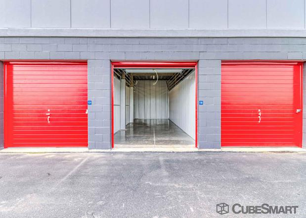 Images CubeSmart Self Storage