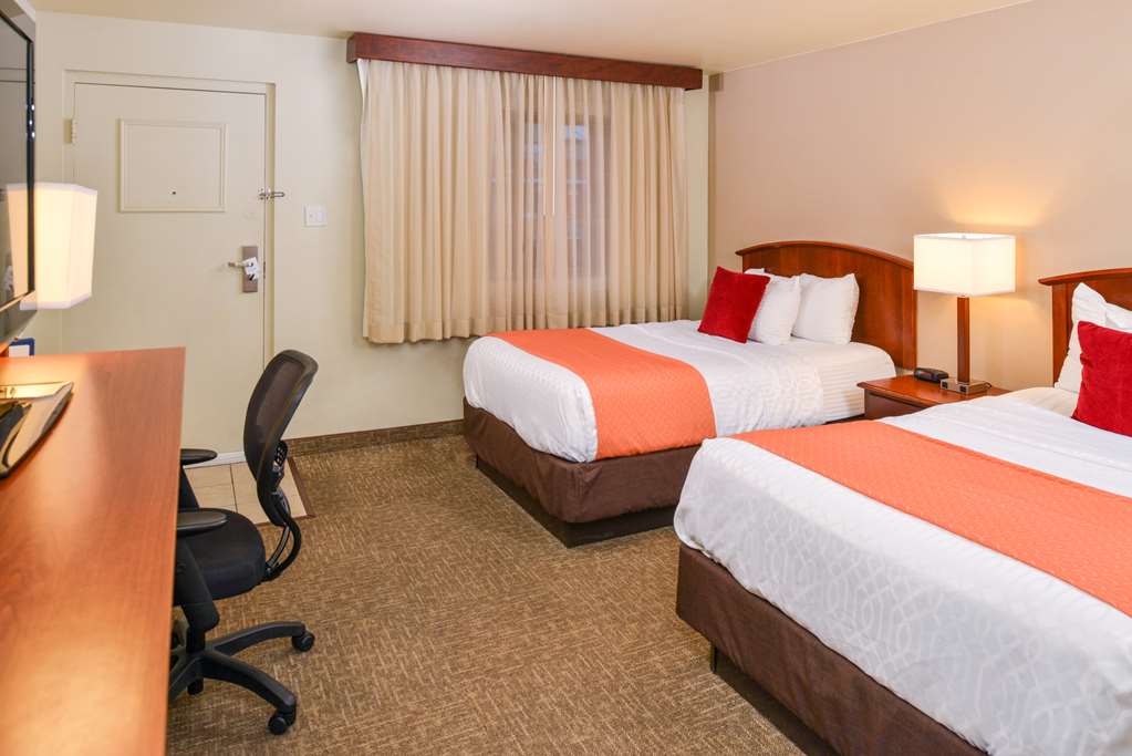 Two Double Guest Room Best Western University Inn Fort Collins (970)484-2984