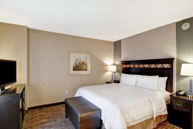 Images Hampton Inn & Suites Denver/Airport-Gateway Park