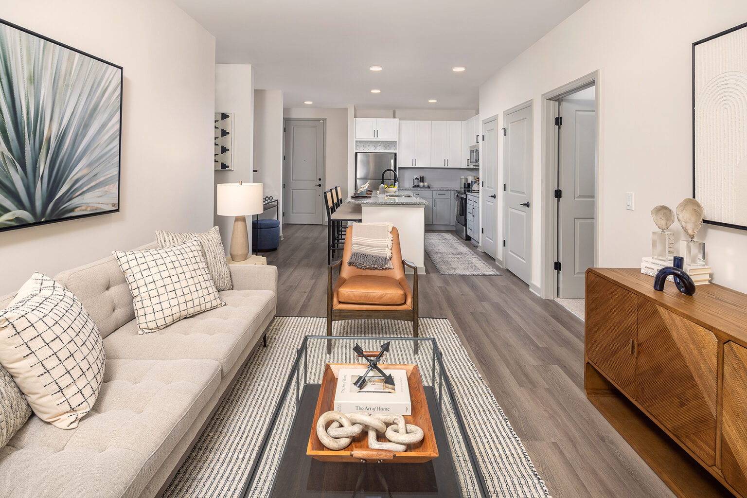 1 bed apt near north lake wire