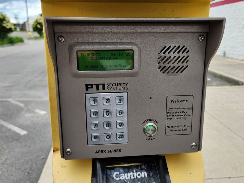 Images Extra Space Storage