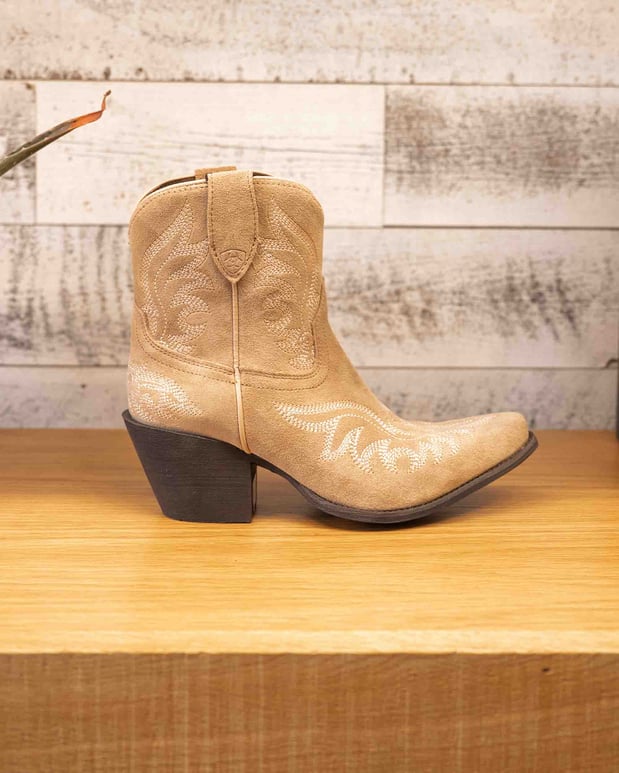 Images Ariat Brand Shop