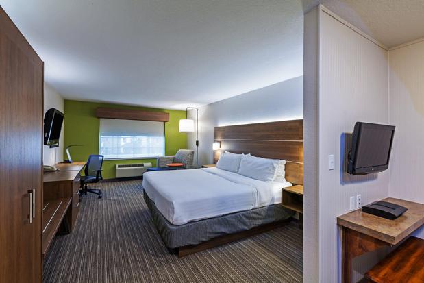 Images Holiday Inn Express & Suites Tulsa S Broken Arrow Hwy 51, an IHG Hotel