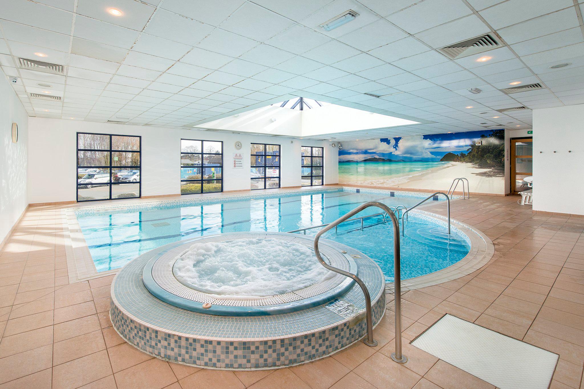 Holiday Inn London - Shepperton, an IHG Hotel Shepperton 01932 899988