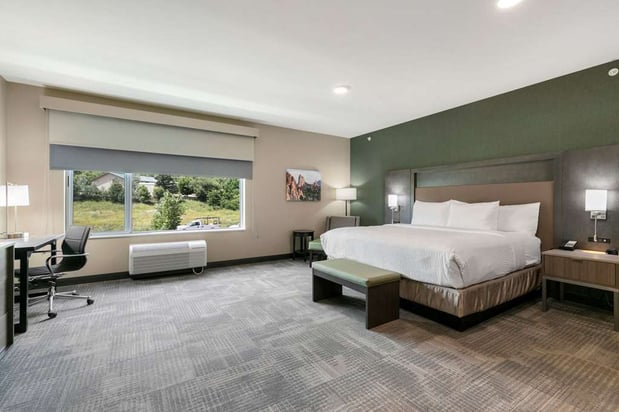Images Best Western Plus Fillmore Inn & Suites