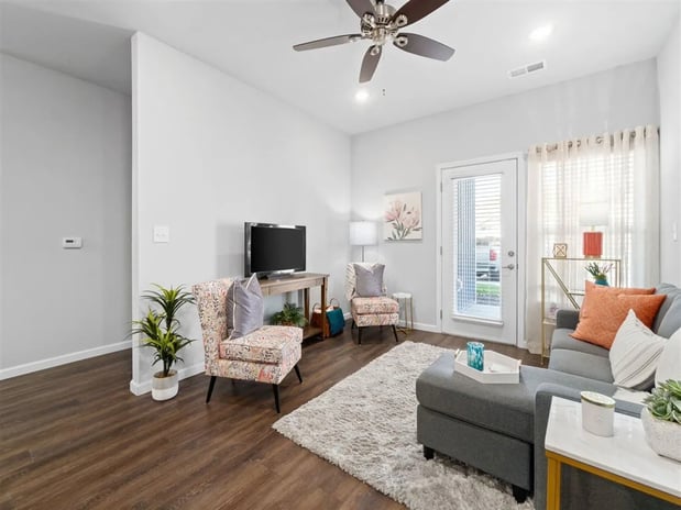 Images Highview Pointe