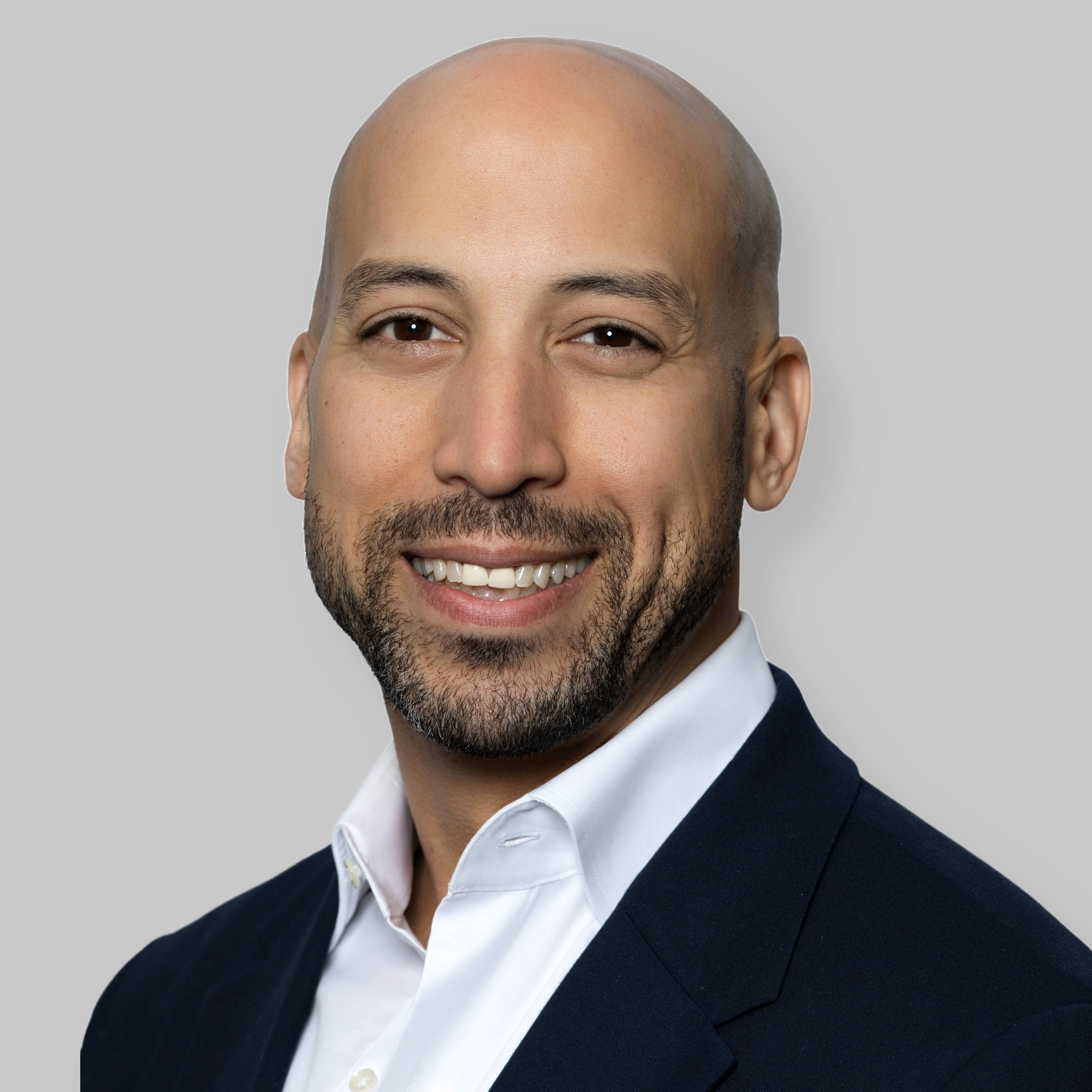 Headshot of Mohammad Sarhan, a wealth advisor at Chase