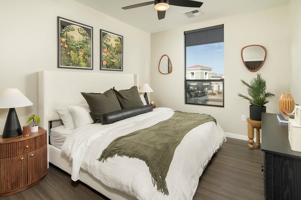 Images Huxley Scottsdale