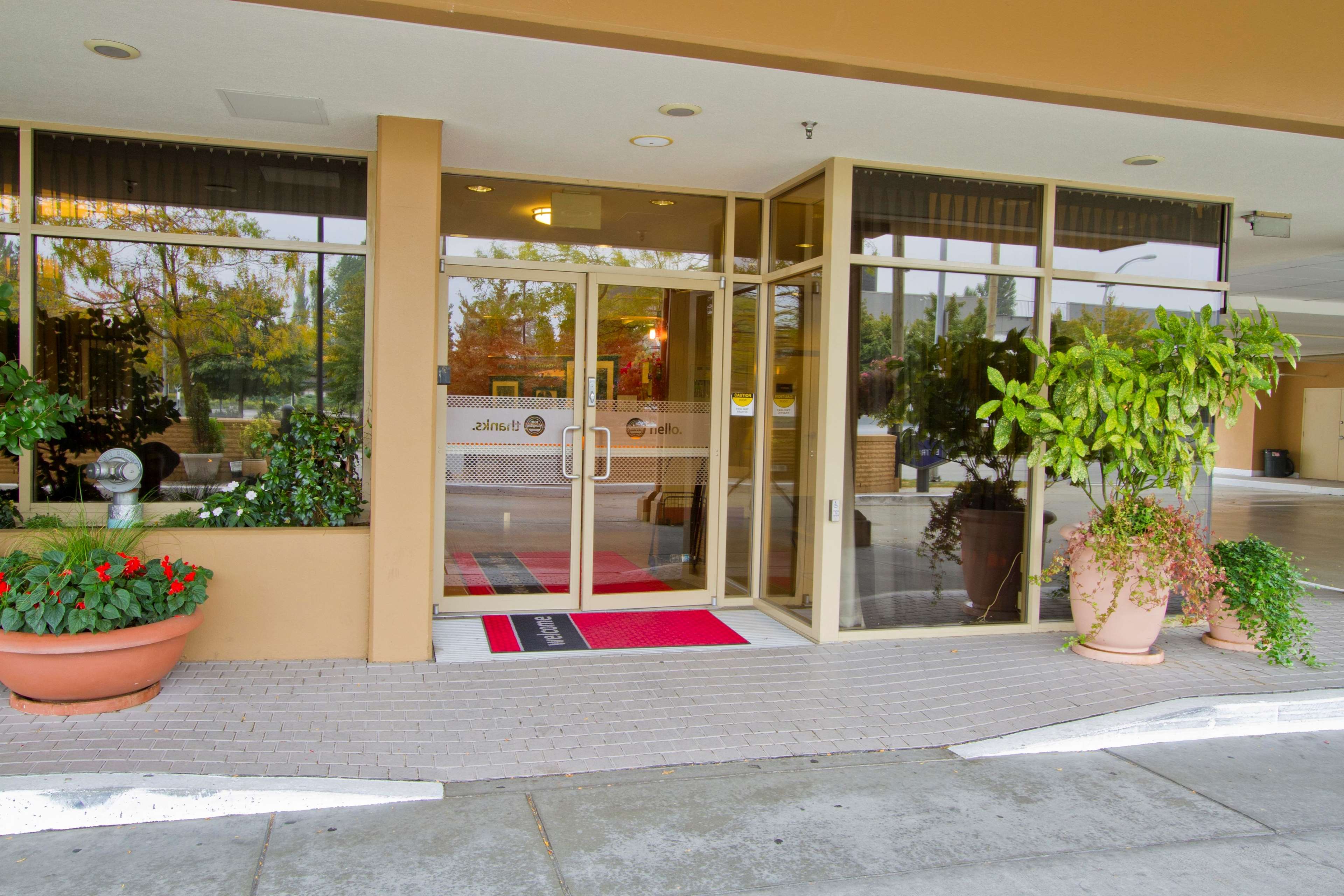 Hotel in BC Richmond V6X 1R9 Hampton Inn by Hilton Vancouver-Airport/Richmond 8811 Bridgeport Rd (604)232-5505