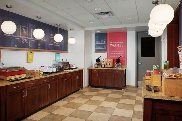 Images Hampton Inn & Suites Salem
