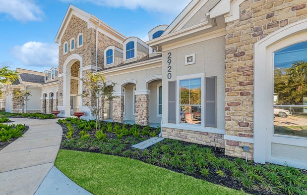 Images Lakeside Pointe Apartments & Townhomes
