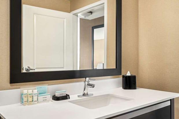 Images Hampton Inn Portland Downtown - Waterfront