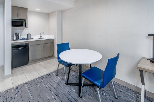 Images Holiday Inn Express & Suites Cheyenne by IHG