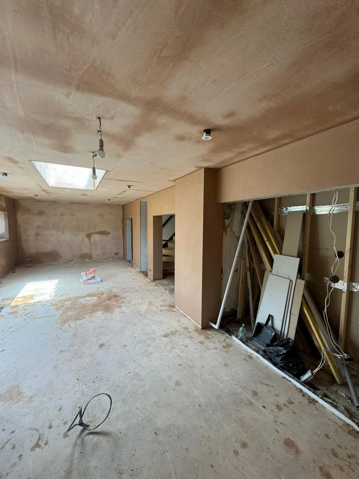 Images Pristine Plastering and Damp Proofing Ltd