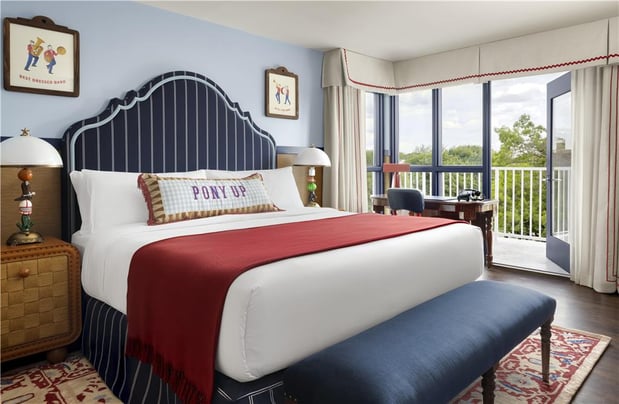 Images Graduate by Hilton Dallas