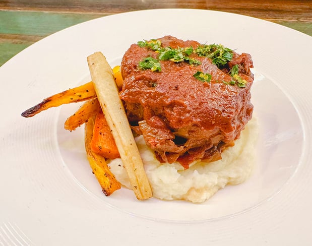 Images Tipsy on Main Kitchen & Cocktails