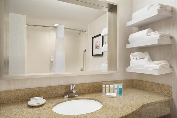 Images Hampton Inn & Suites Newport/Middletown