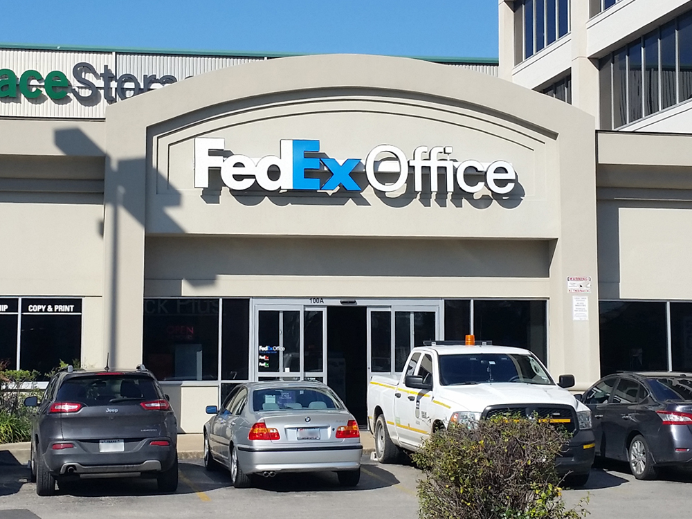 Exterior photo of FedEx Office location at 2200 Southwest Fwy\t Print quickly and easily in the self-service area at the FedEx Office location 2200 Southwest Fwy from email, USB, or the cloud\t FedEx Office Print & Go near 2200 Southwest Fwy\t Shipping boxes and packing services available at FedEx Office 2200 Southwest Fwy\t Get banners, signs, posters and prints at FedEx Office 2200 Southwest Fwy\t Full service printing and packing at FedEx Office 2200 Southwest Fwy\t Drop off FedEx packages near 2200 Southwest Fwy\t FedEx shipping near 2200 Southwest Fwy