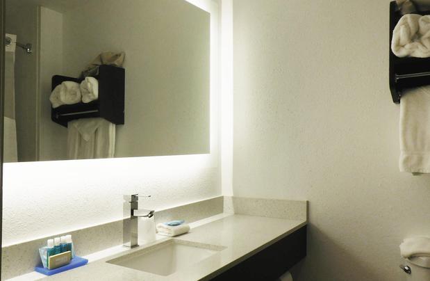 Images Holiday Inn Express Coventry S - West Warwick Area by IHG