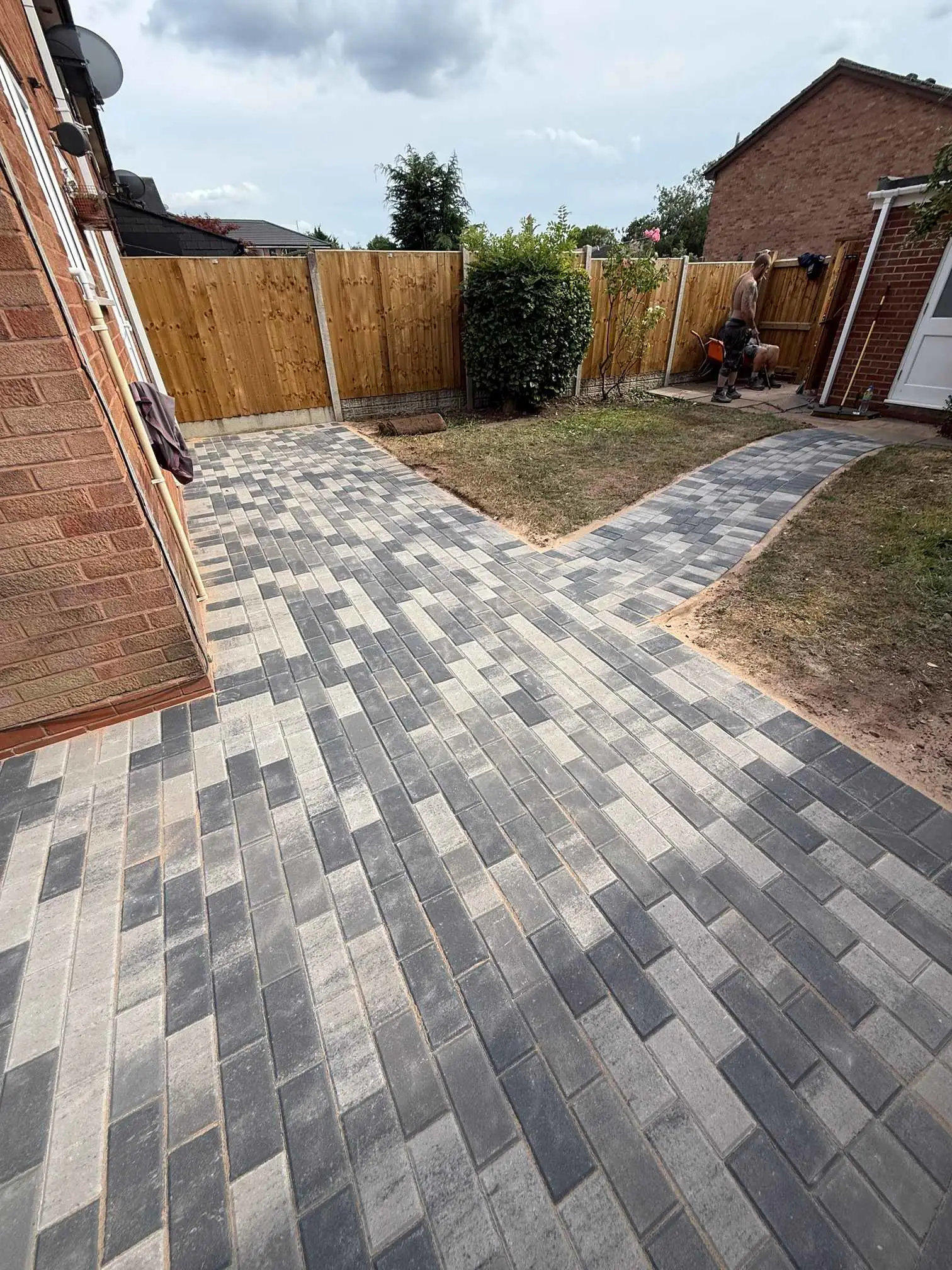 Images Dickens Heath Paving